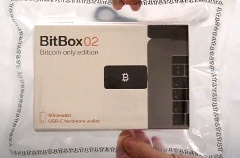 Холодный кошелек usdt. Холодные кошельки для BTC. Bitbox02. Bitbox02 BTC only Edition. Холодный кошелек карта.